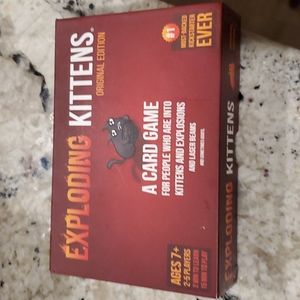 Exploding kittens card game